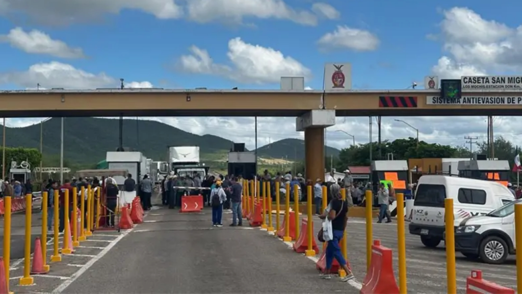 Image › Regiadísticas El Paro Nacional De Agricultores Hoy 27 De Octubre Afecta Carreteras Bloqueadas En Más De 17 Estados. Productores Exigen Precios Justos Para El Maíz Y Apoyo.