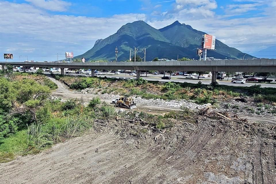Image › Regiadísticas Activistas Exigen Al Gobierno Estatal Frenar Los Desmontes En El Río Santa Catarina Y Cumplir La Promesa De Declararlo Área Natural Protegida.