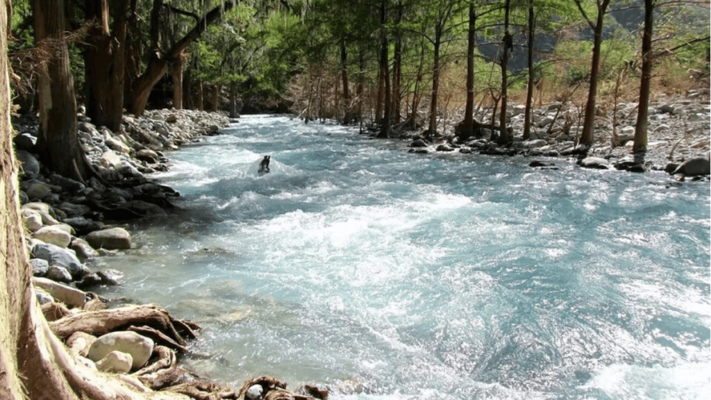 › Regiadísticas Río-ramos-semana-santa-escapada-local-aguas-cristalinas