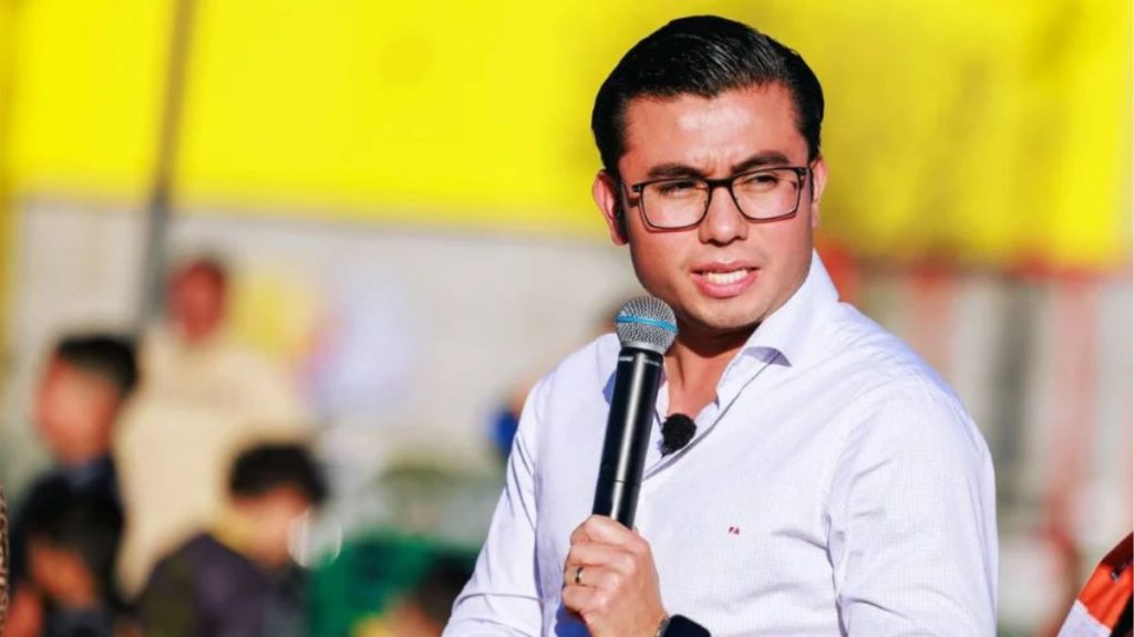 Félix Arratia Realiza Despidos Injustificados › Regiadísticas