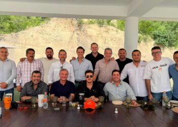 Guerra Política En Nuevo León › Regiadísticas Guerra Política En Nuevo León › Regiadísticas