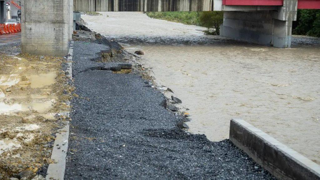Regiadisticas-obras-de-samuel-garcia › Regiadísticas Parque Lineal Deslave › Regiadísticas